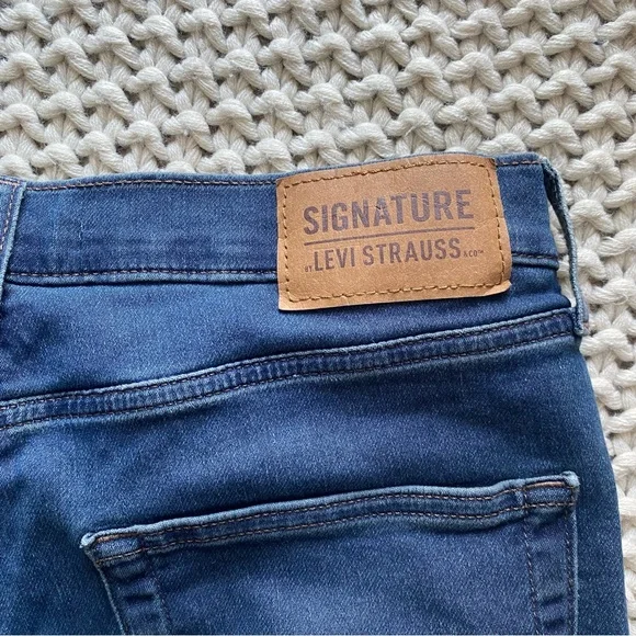 Men’s signature Levi Strauss regular taper jeans W32 L30 - Picture 5 of 7